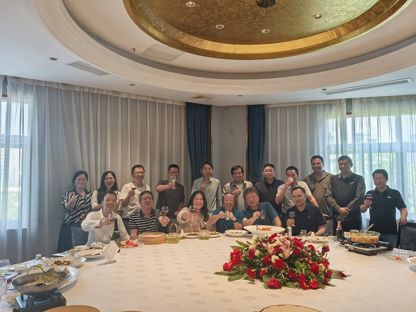 
                            福建福順半導體制造有限公司副總經(jīng)理袁怡蕙一行蒞臨我公司參觀交流